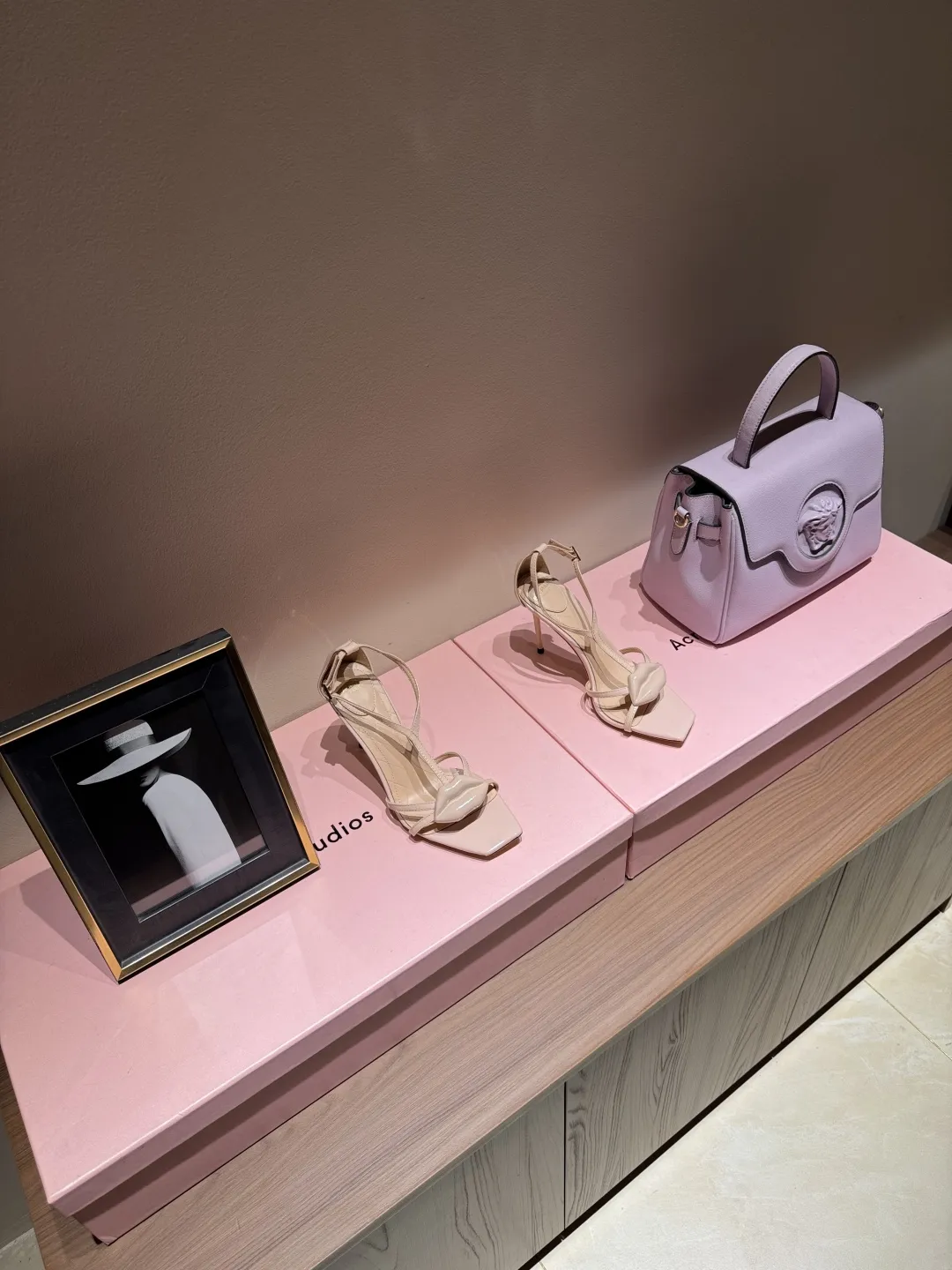 Balmainバレマン2025春夏ニューアイテム高品質なモデル四角い頭ハイヒールサンダル - 画像 (3)