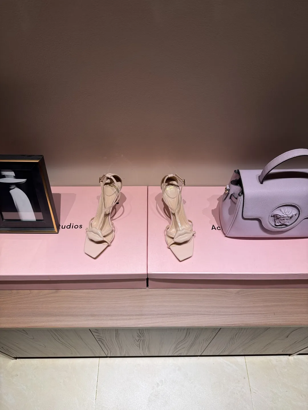 Balmainバレマン2025春夏ニューアイテム高品質なモデル四角い頭ハイヒールサンダル - 画像 (5)