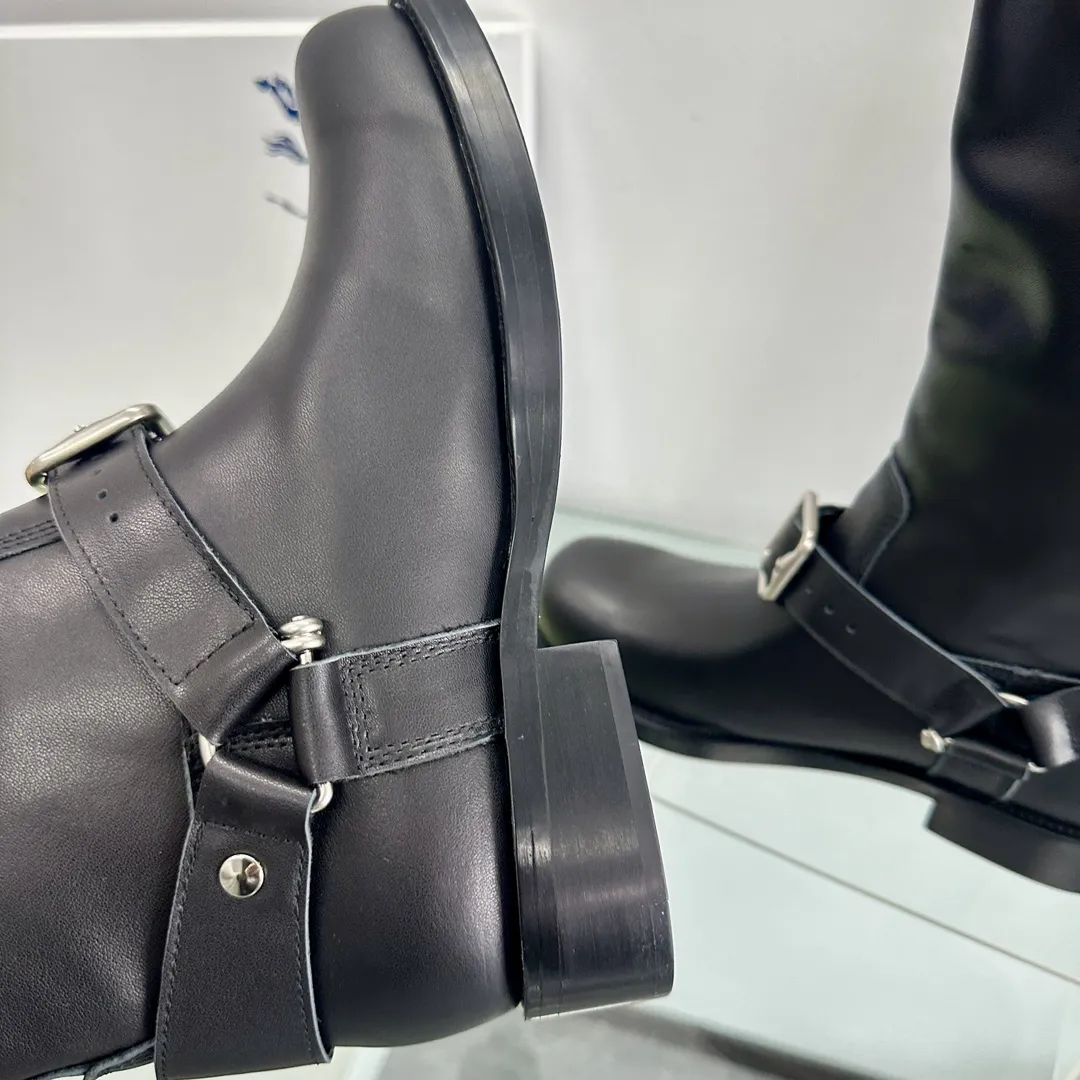 バーバリー ブラック ブーツ 新作 ヒール付き - 画像 (7)