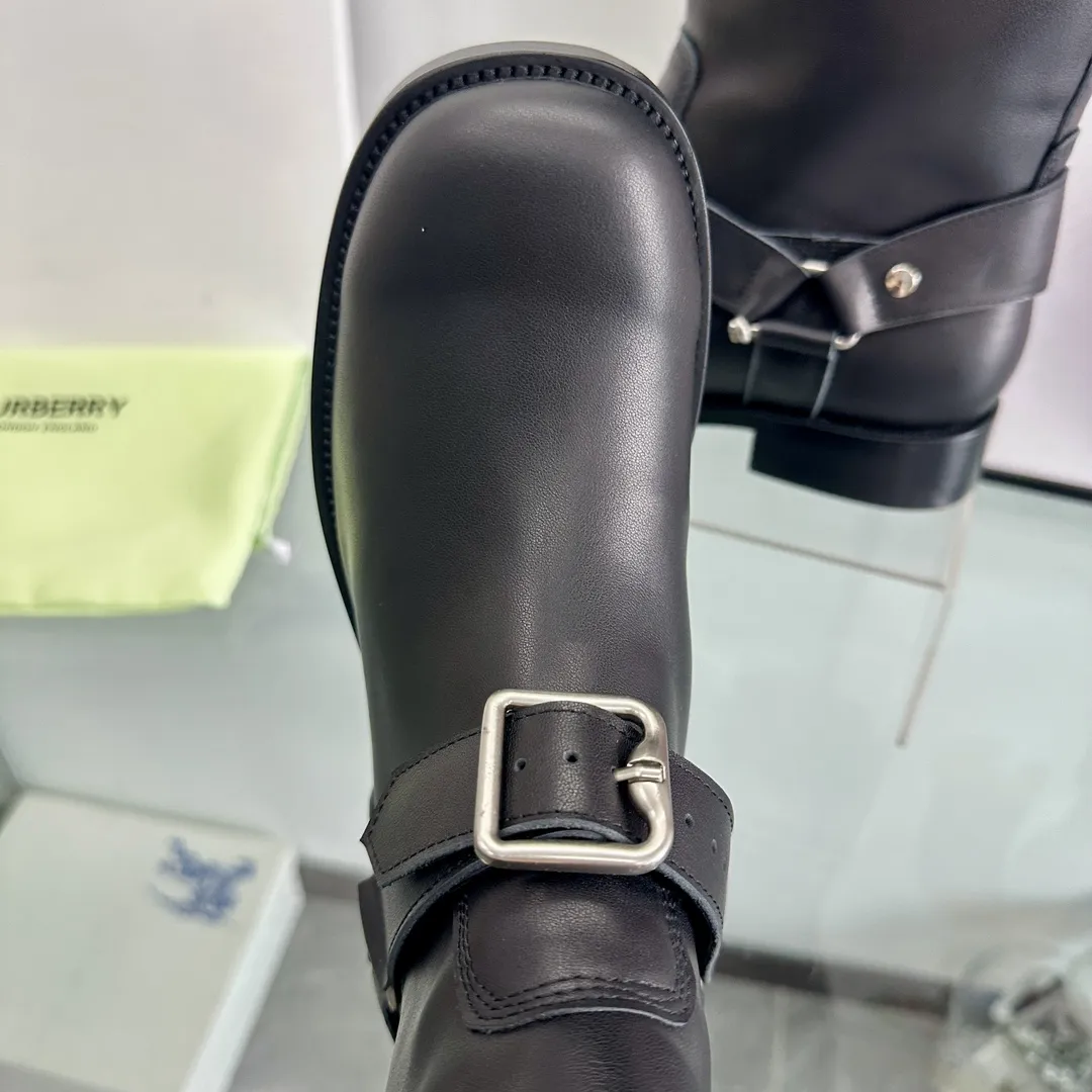 バーバリー ブラック ブーツ 新作 ヒール付き - 画像 (8)