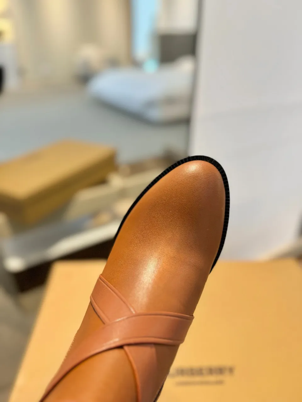 Burberry 2023新作クラシック格子柄ブーツ - 画像 (10)