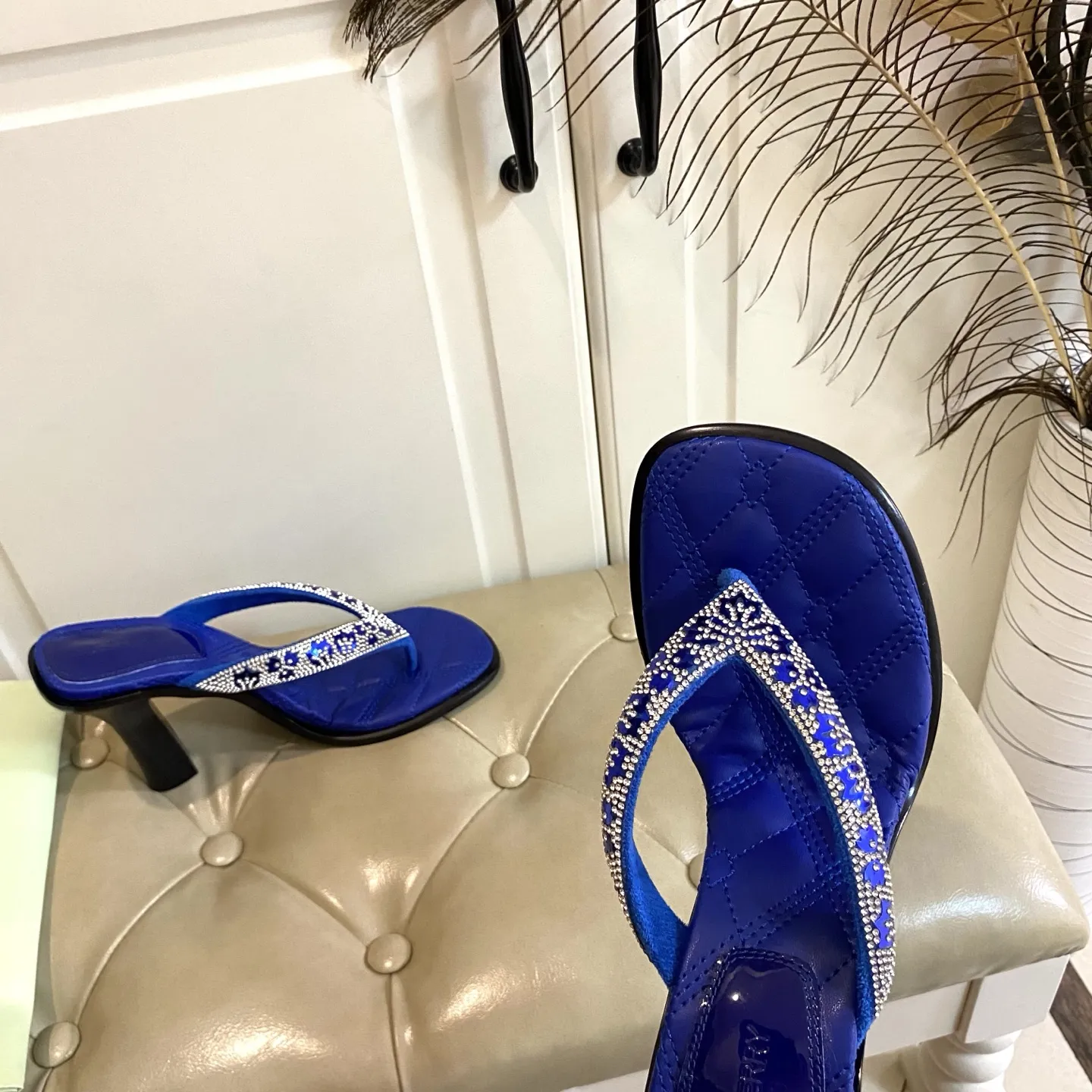 バーバリー新作ハイヒールのビーチサンダルブルー黒赤リボンデザイン - 画像 (9)