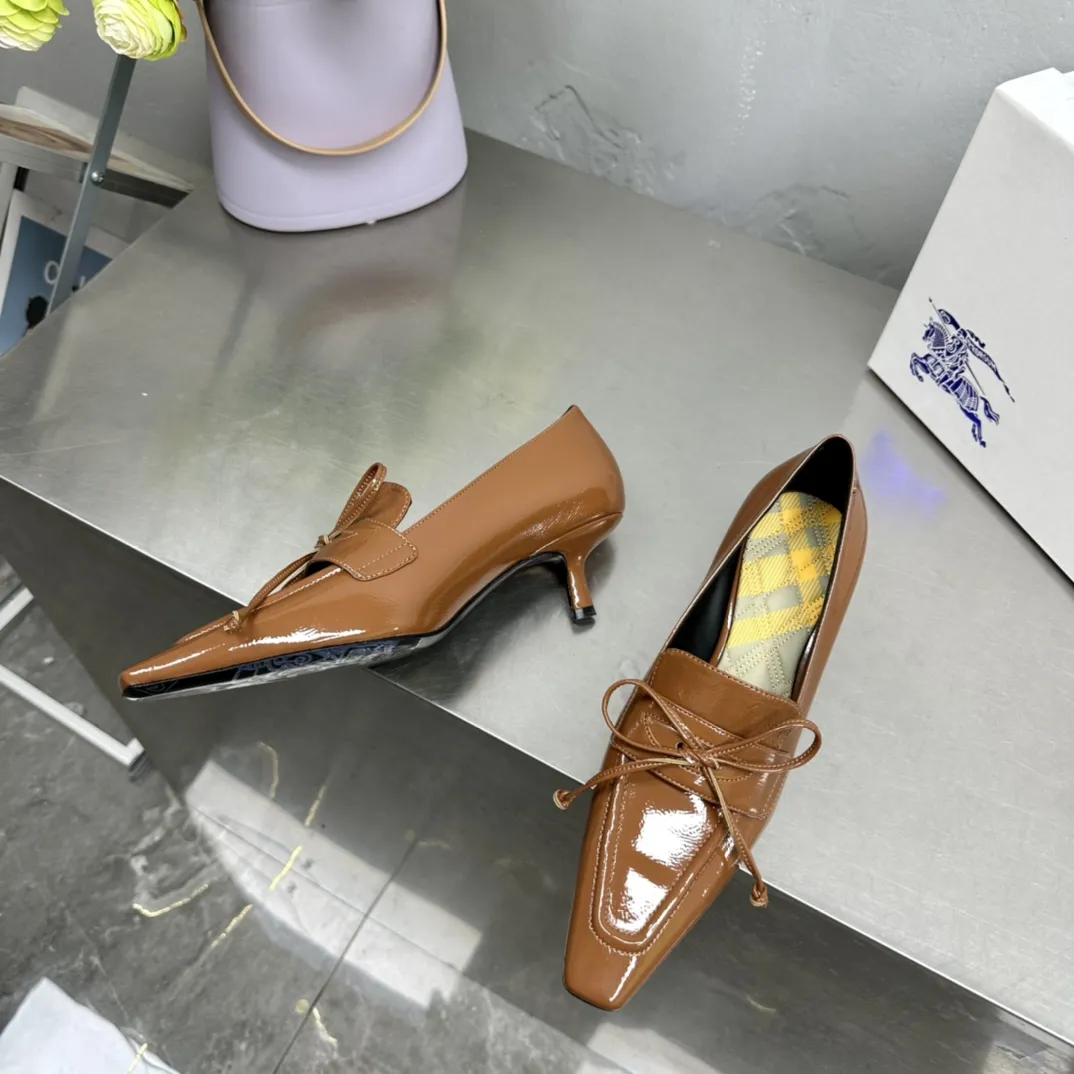 Burberry バターローファーリボンデザイン茶色新作 - 画像 (10)