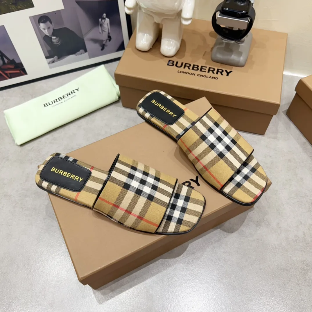 Burberry グレーチェック柄チャンキーヒールスリッパ - 画像 (6)
