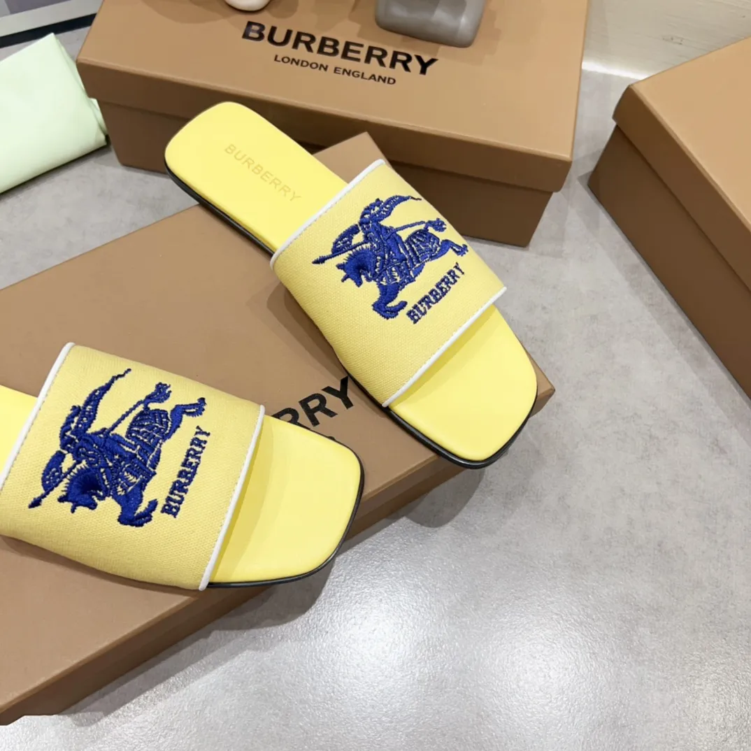 Burberry イエローチャンキーヒールスリッパ2024新作 - 画像 (8)