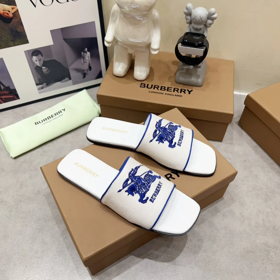 Burberry 白 チャンキーヒール スリッパ 新作 - 画像 (6)