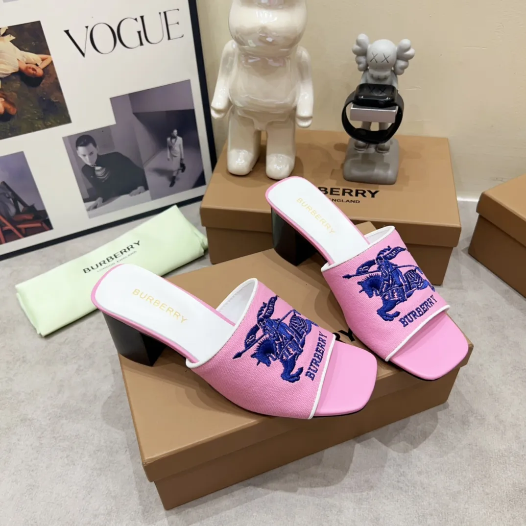 バーバリー ピンク ヒョウ柄 チャンキーヒールスリッパ - 画像 (6)