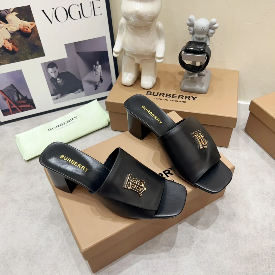 Burberry 2024ss ブラック チャンキーヒールスリッパ - 画像 (6)