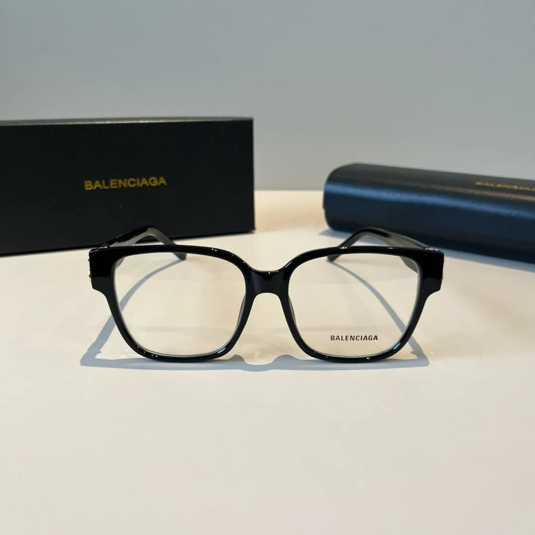 BALENCIAGA新作黒スクエアフレームサングラス - 画像 (3)