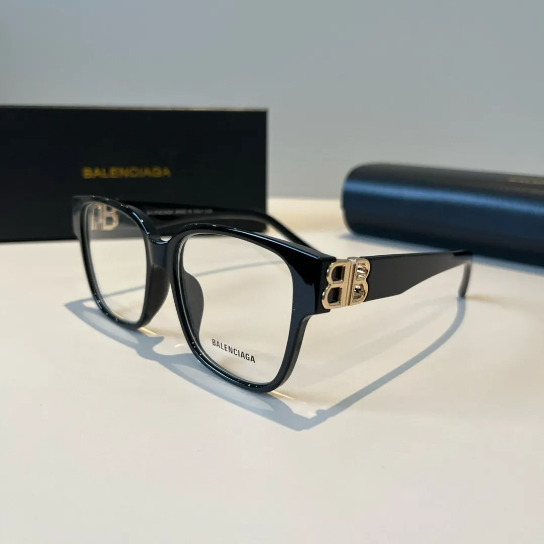 BALENCIAGA新作黒スクエアフレームサングラス - 画像 (4)