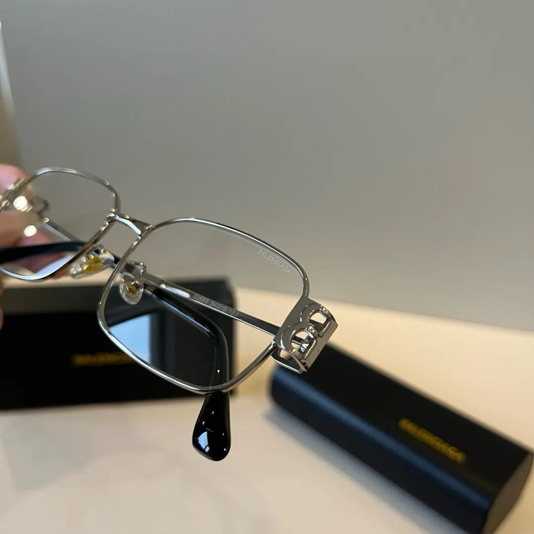 BALENCIAGA新作黒スクエアフレームサングラス - 画像 (9)