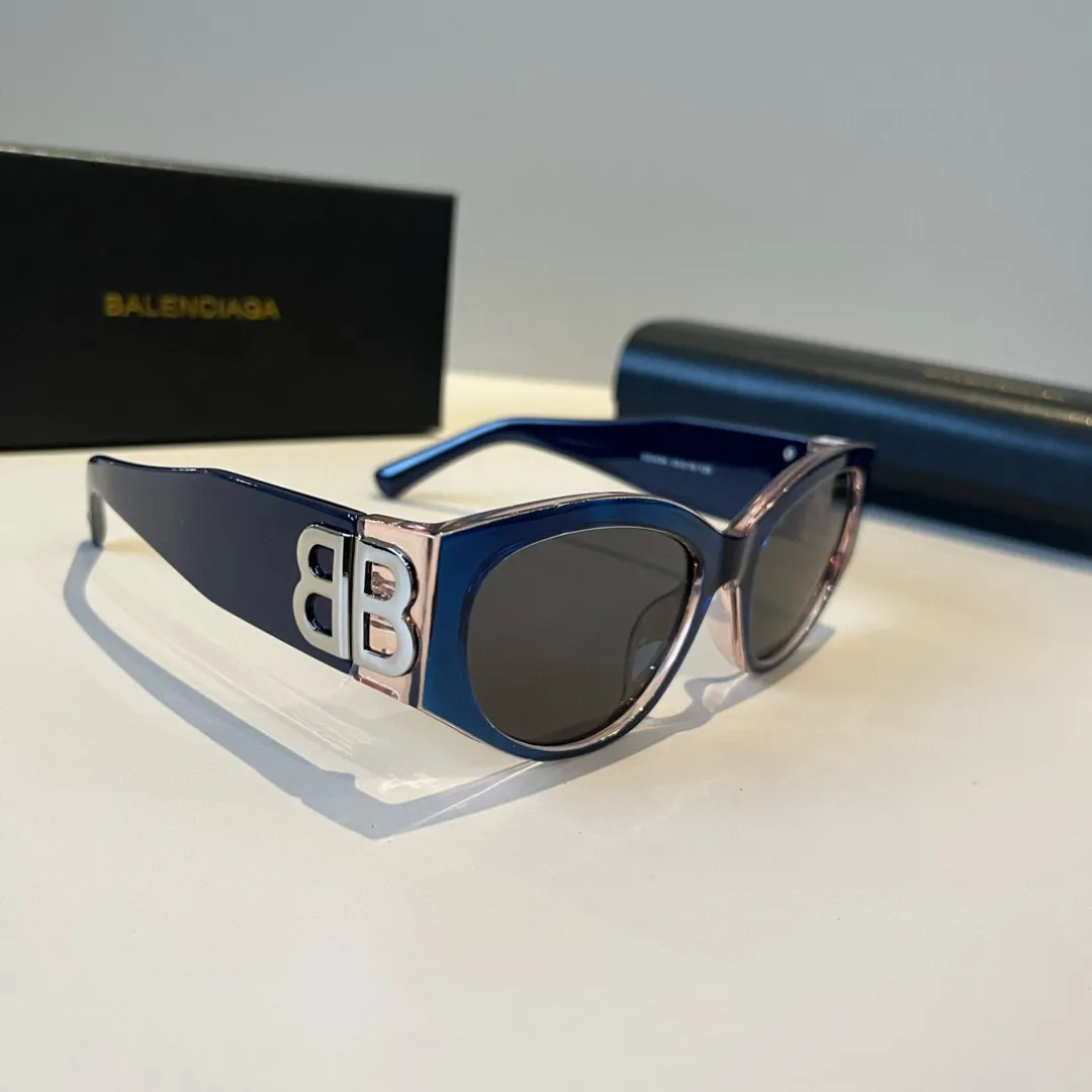 BALENCIAGA ブルーアークサングラス新作