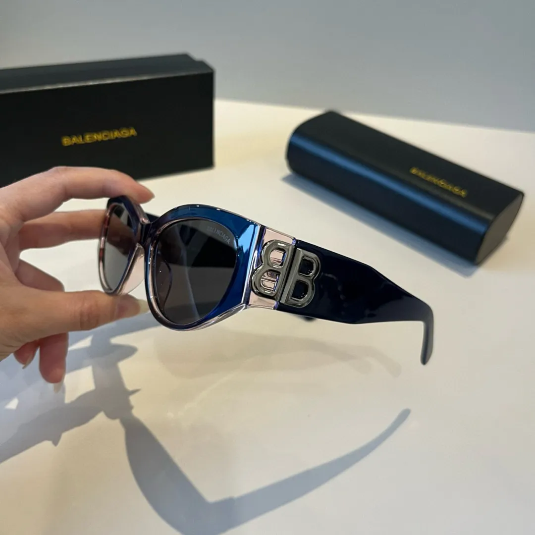 BALENCIAGA ブルーアークサングラス新作 - 画像 (5)