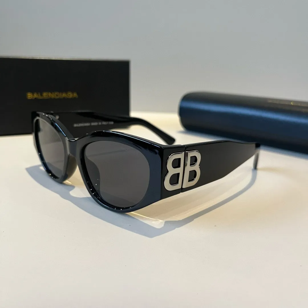 BALENCIAGA新作黒サングラスキャッツアイ - 画像 (4)