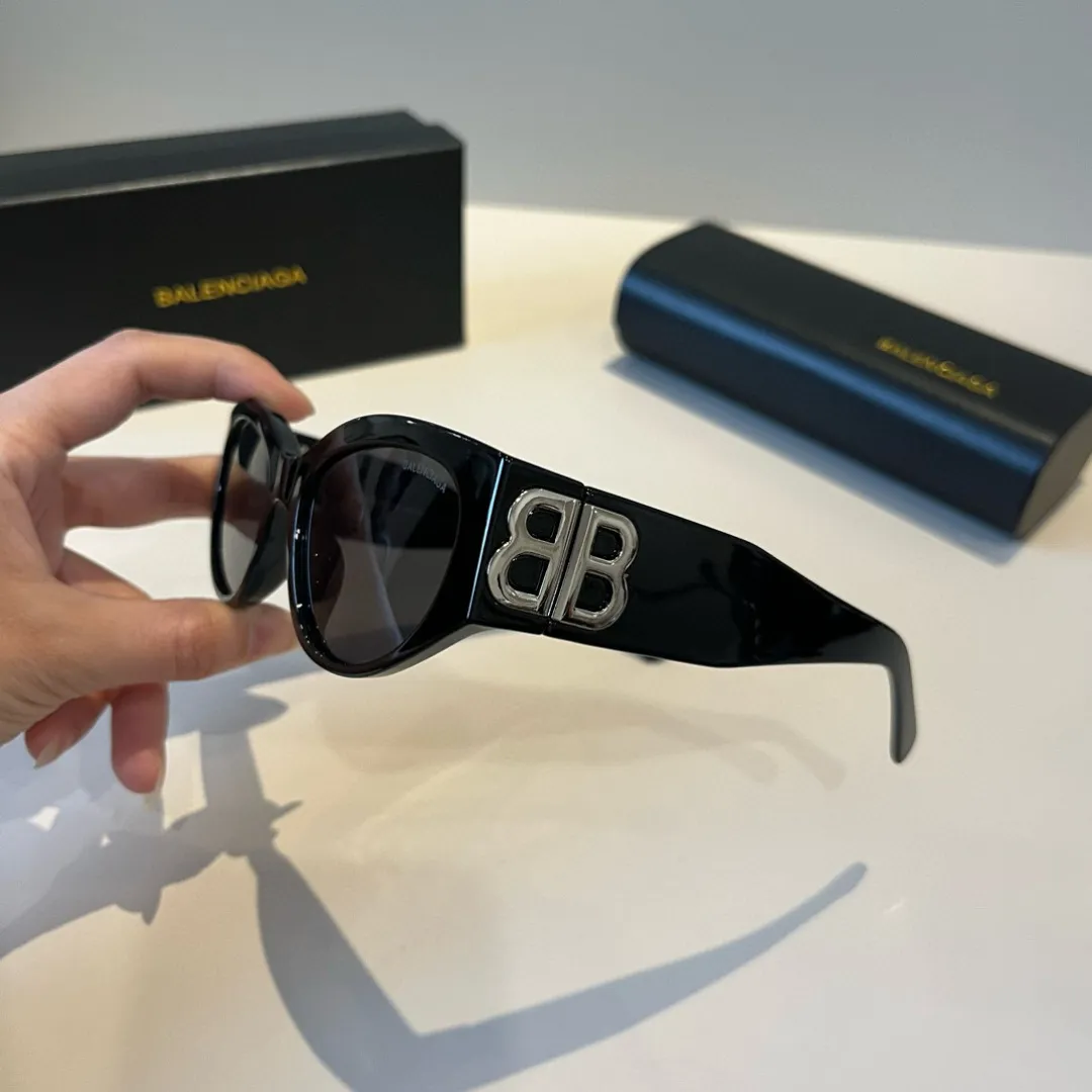 BALENCIAGA新作黒サングラスキャッツアイ - 画像 (5)