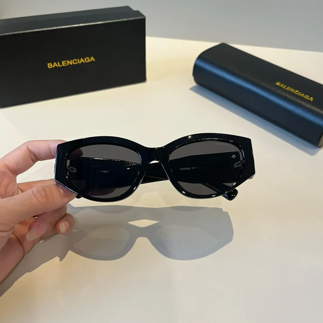 BALENCIAGA新作黒サングラスキャッツアイ - 画像 (9)