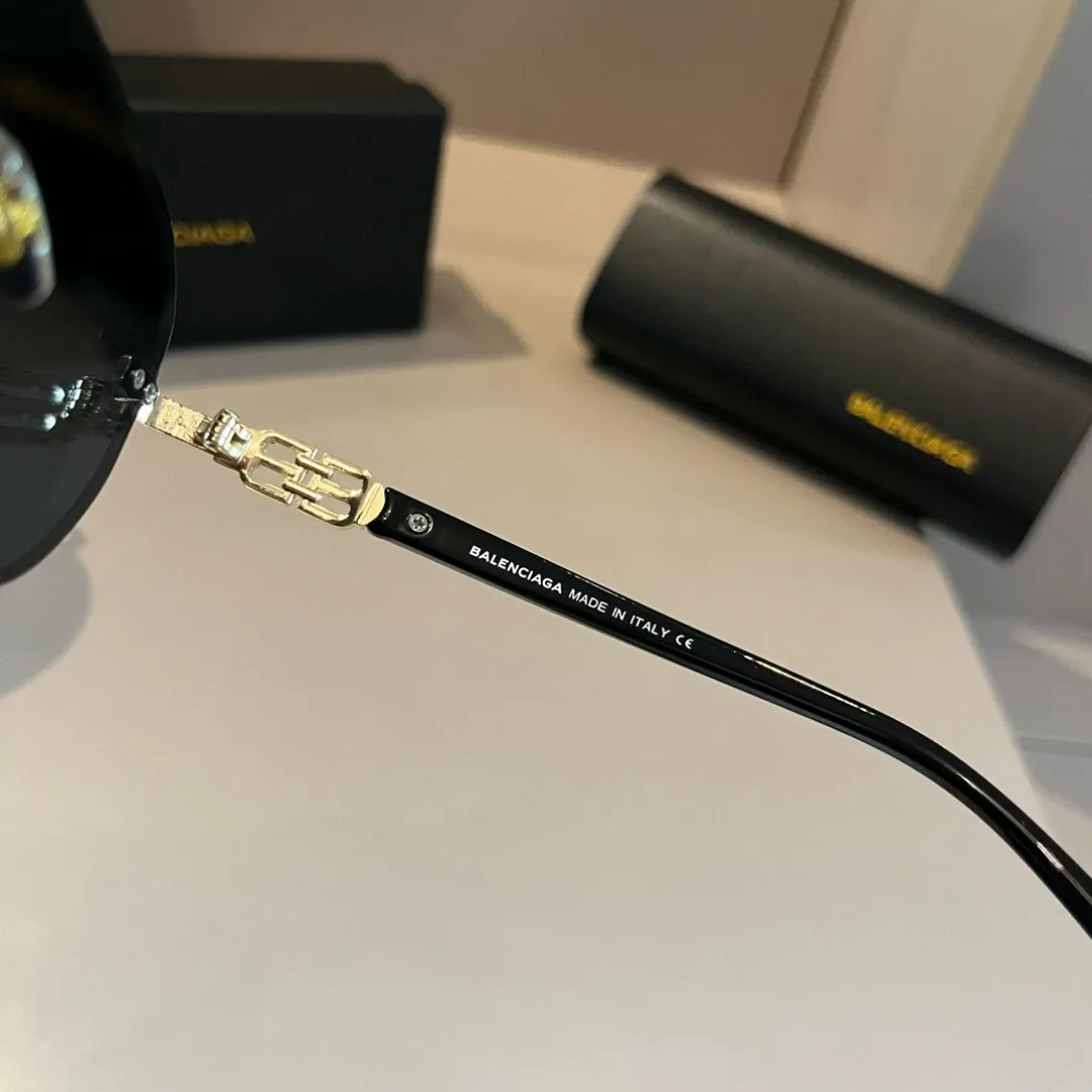 BALENCIAGA新作黒アークサングラス - 画像 (10)