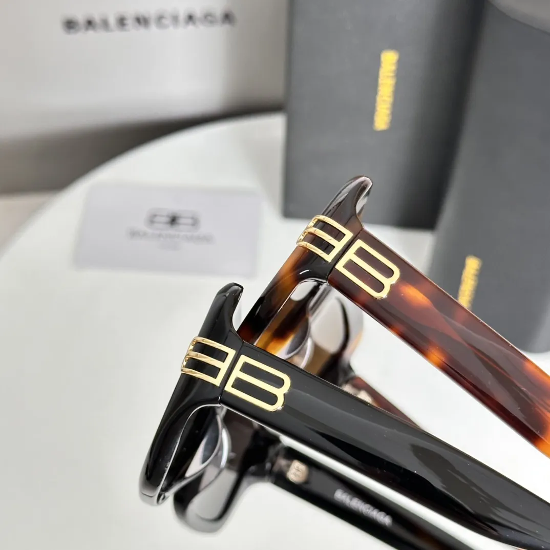 BALENCIAGA新作ピンクサングラスアーク型 - 画像 (8)