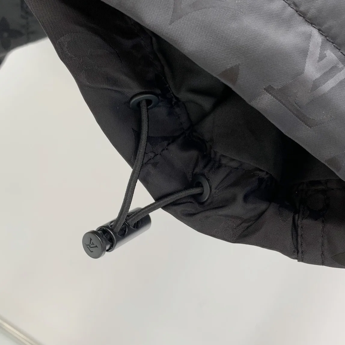 LOUIS VUITTON 2025秋冬ブラックヒットスタイルトレンチコート3XL - 画像 (10)