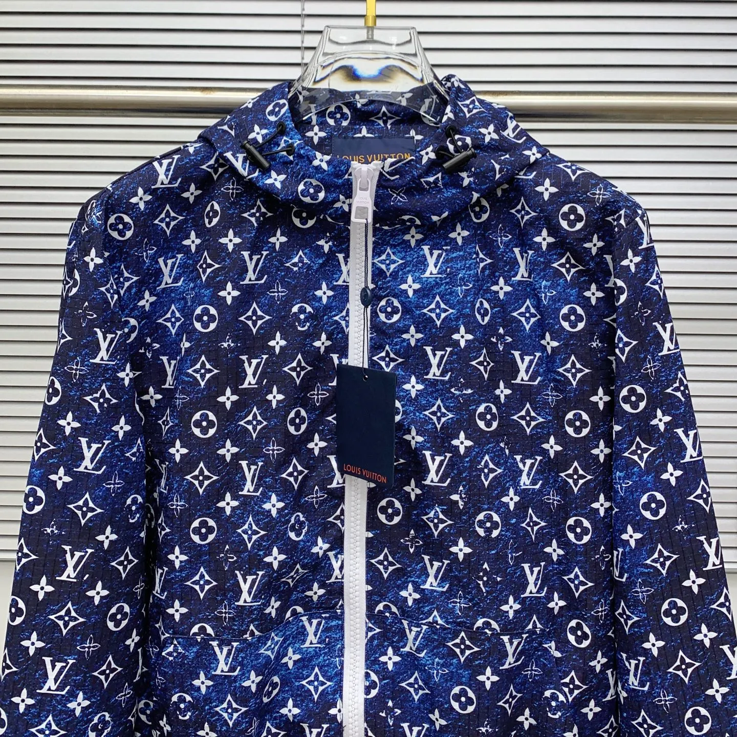 LOUIS VUITTON 2025秋冬ブルージャケット - 画像 (3)