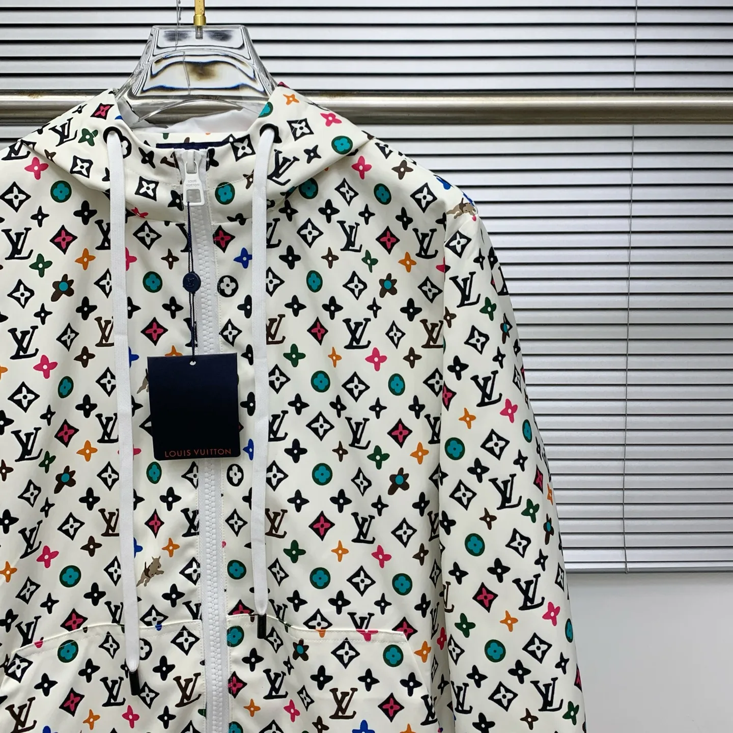 LOUIS VUITTON 2025秋冬ブルージャケット - 画像 (4)