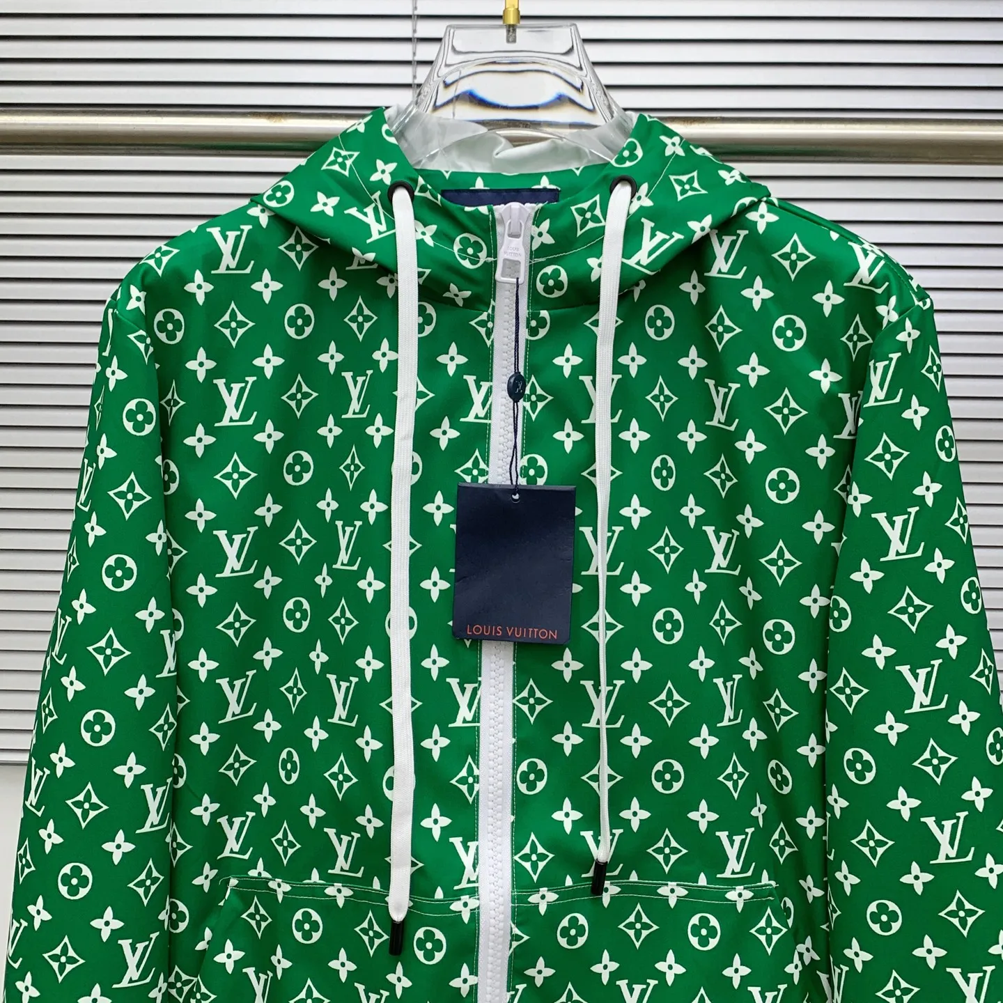 LOUIS VUITTON グリーン フルジップジャケット - 画像 (3)