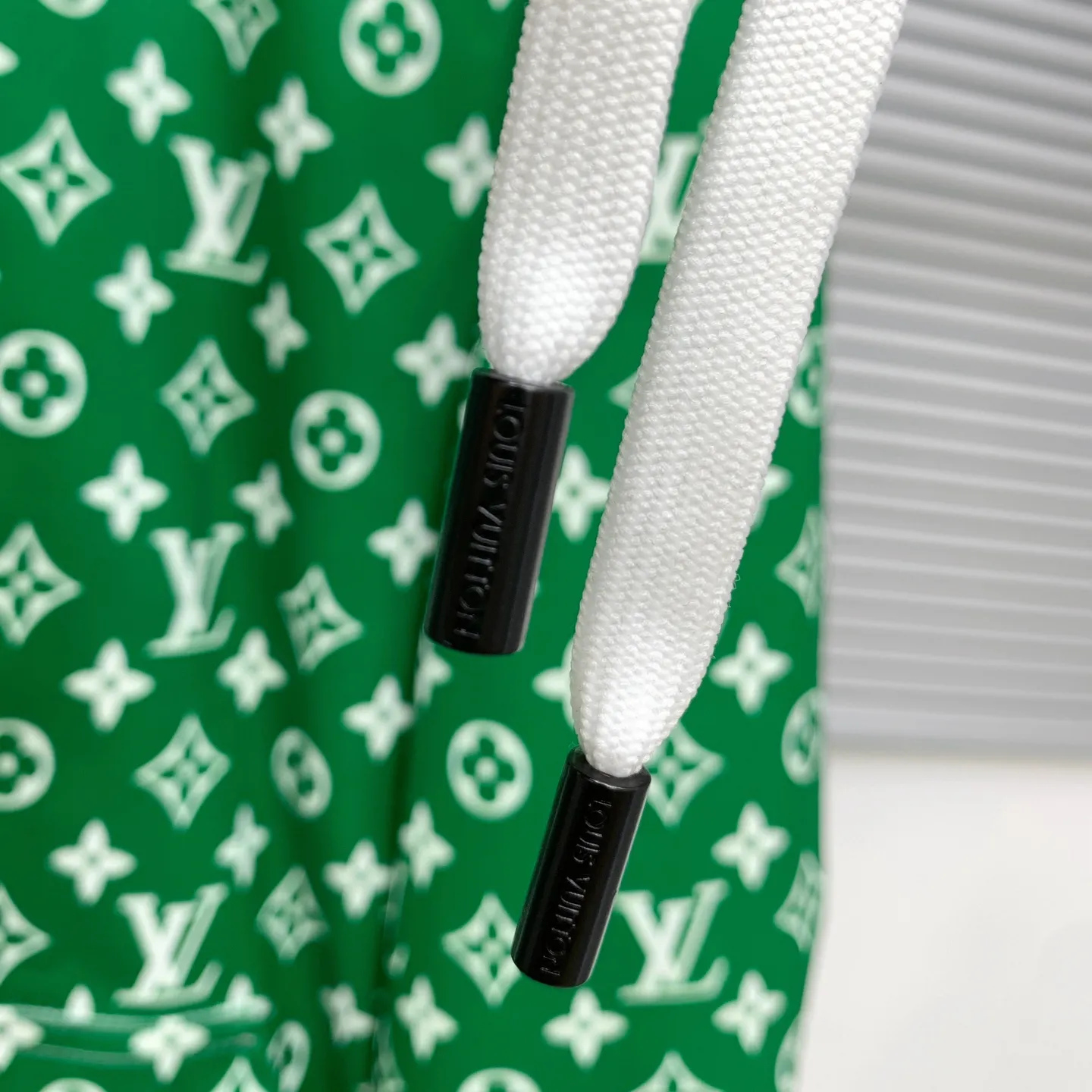 LOUIS VUITTON グリーン フルジップジャケット - 画像 (7)