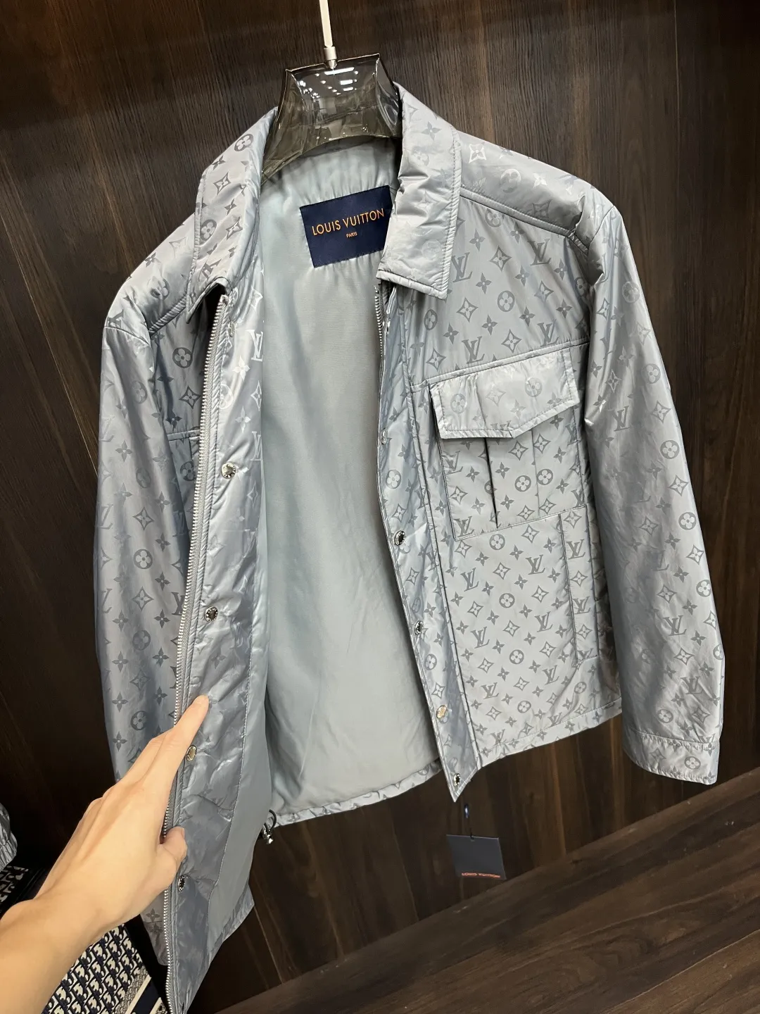 LOUIS VUITTON グレージャケット 2025SSスタイル - 画像 (4)