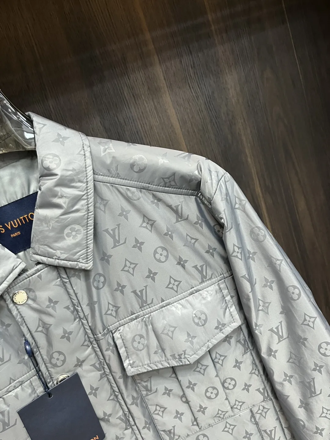 LOUIS VUITTON グレージャケット 2025SSスタイル - 画像 (9)