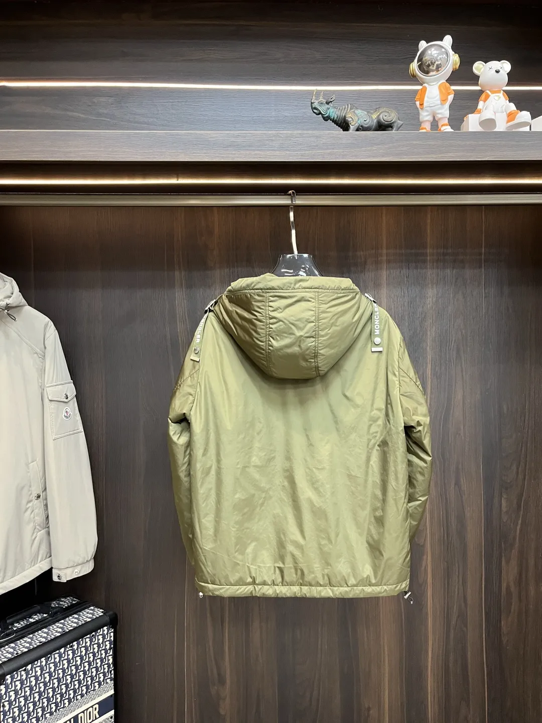 Moncler 2025ss 秋の新作グリーンフード付きジャケット - 画像 (5)