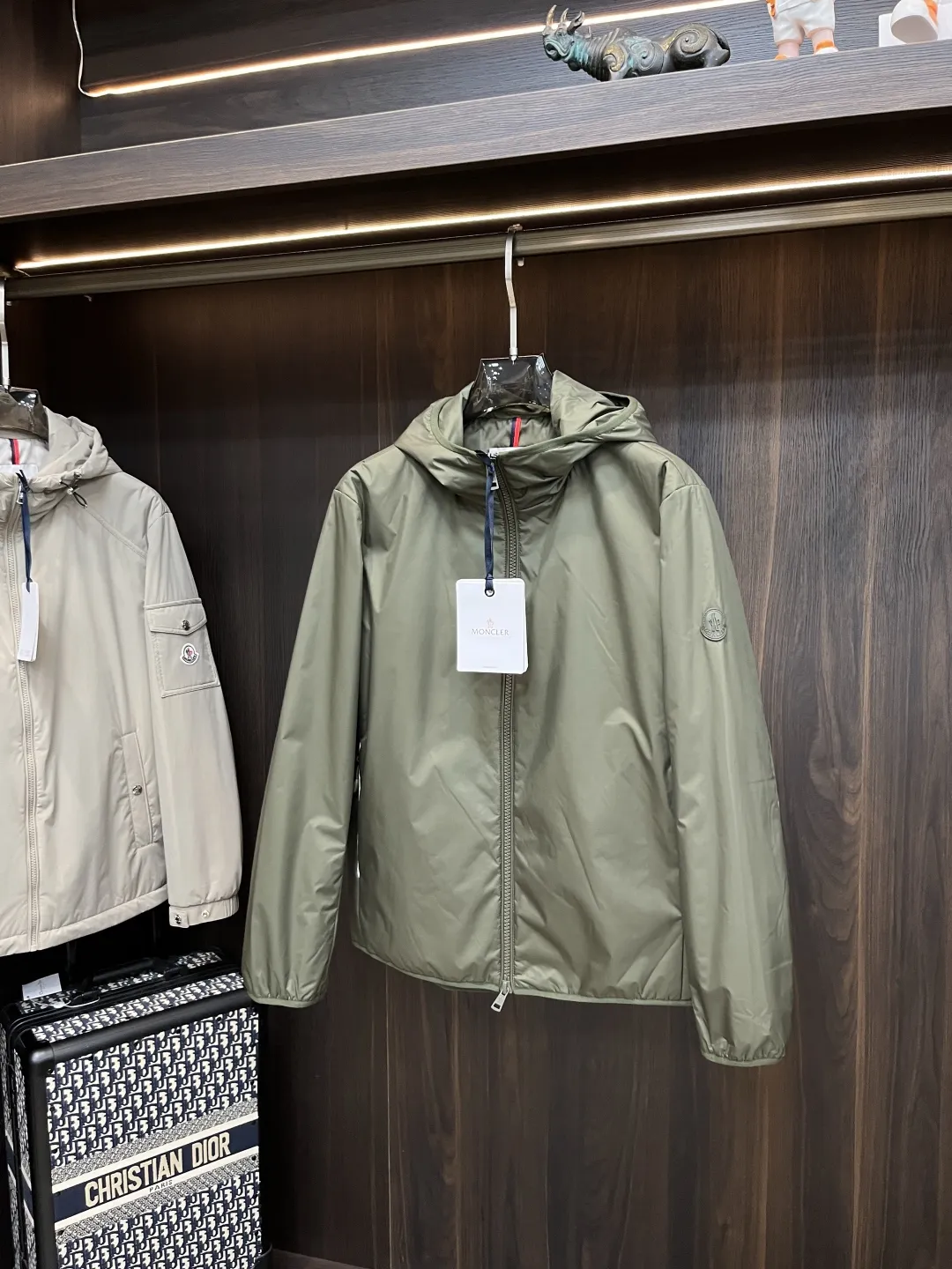 Moncler 2025ss 緑色フーディージャケット - 画像 (4)