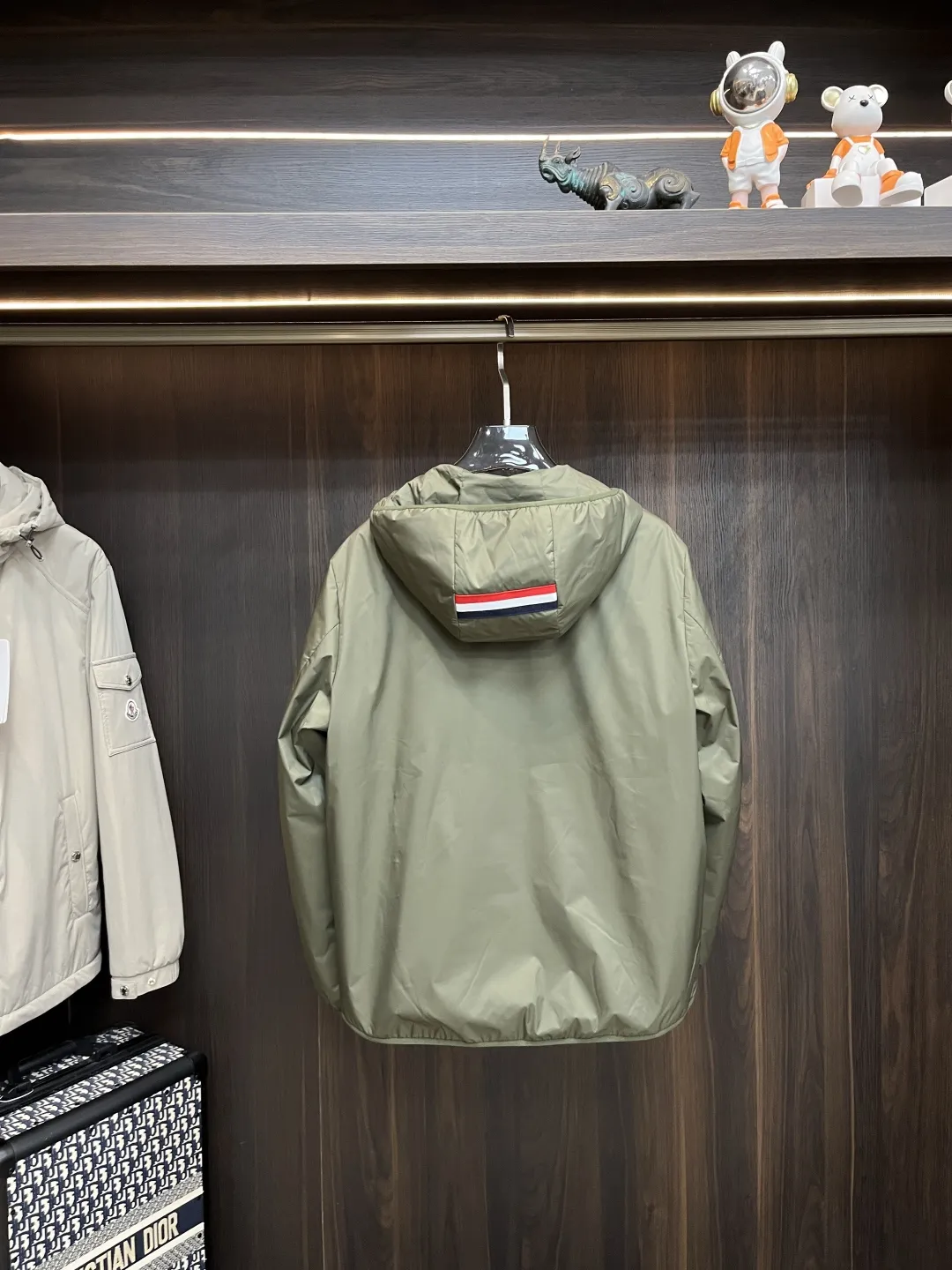 Moncler 2025ss 緑色フーディージャケット - 画像 (6)