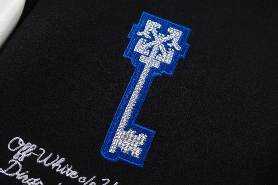 Off White OW ブラック刺繍ロゴバーシティジャケット - 画像 (8)