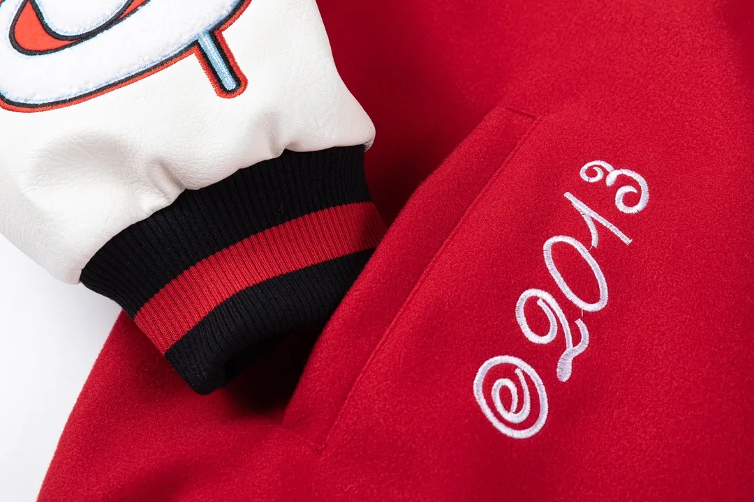 Off White OW レッド刺繍ロゴベースボールジャケット - 画像 (8)