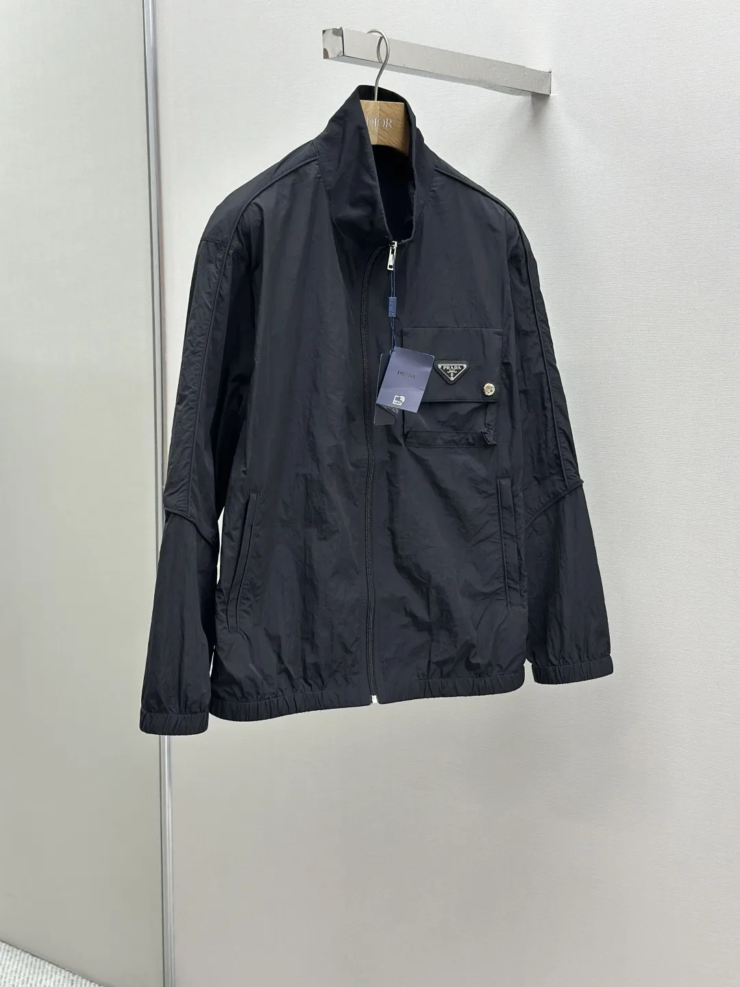 PRADA 25SS新款ニロンジャケット黒 - 画像 (4)