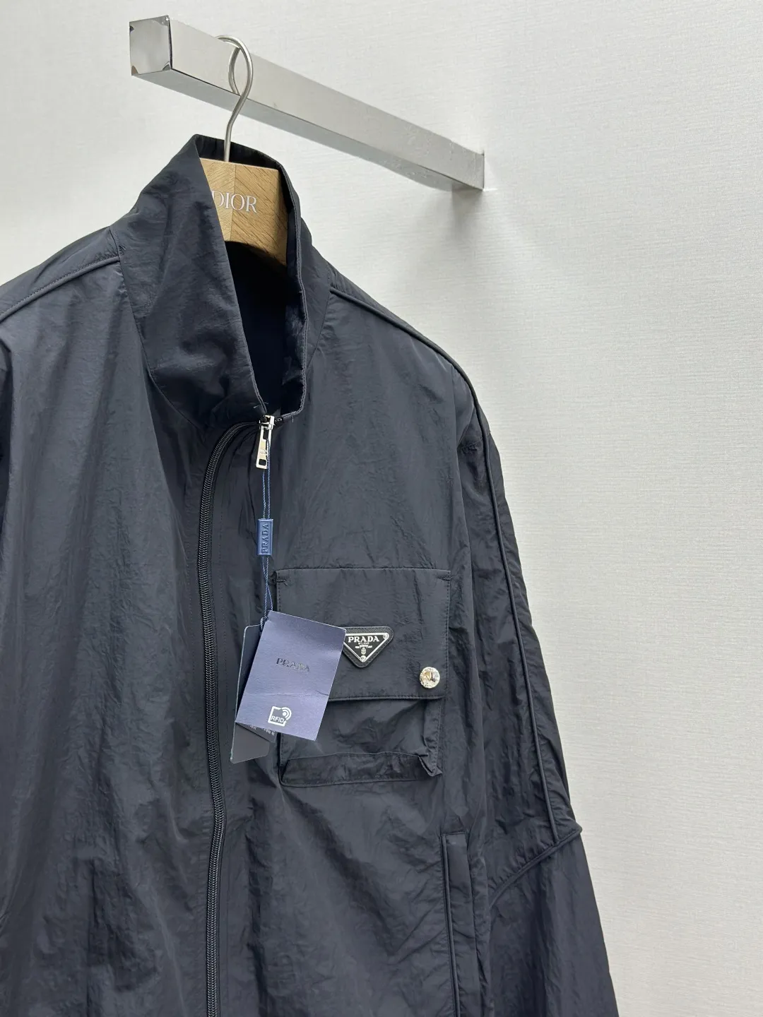 PRADA 25SS新款ニロンジャケット黒 - 画像 (7)