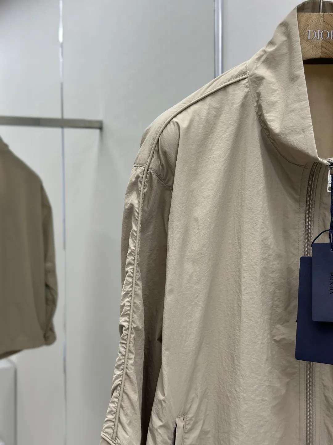 PRADA 25SS新款ベージュニロンジャケット - 画像 (6)