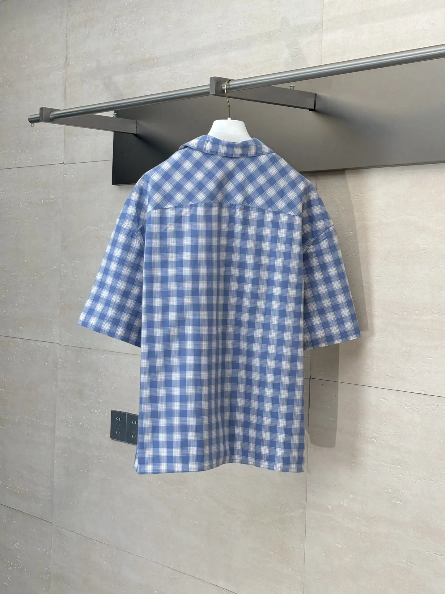 ロエウェ新作黒のチェック柄短袖シャツ - 画像 (3)