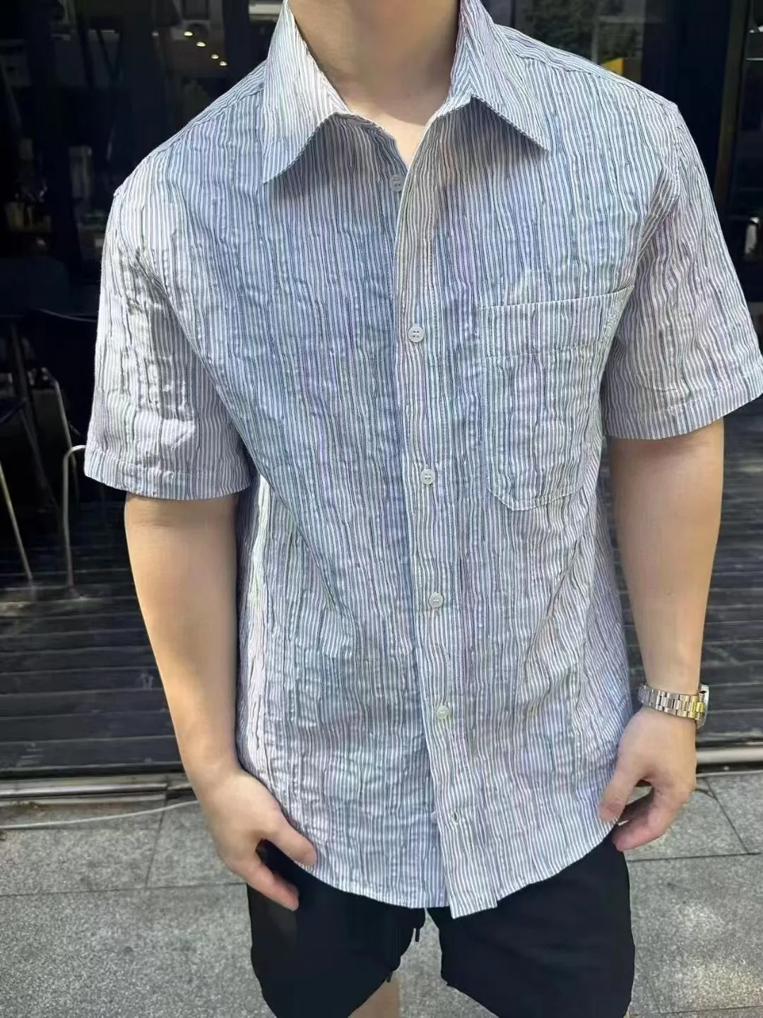 ロエウェ2025ss新作黒い縞模様の波状テクスチャシャツ - 画像 (3)