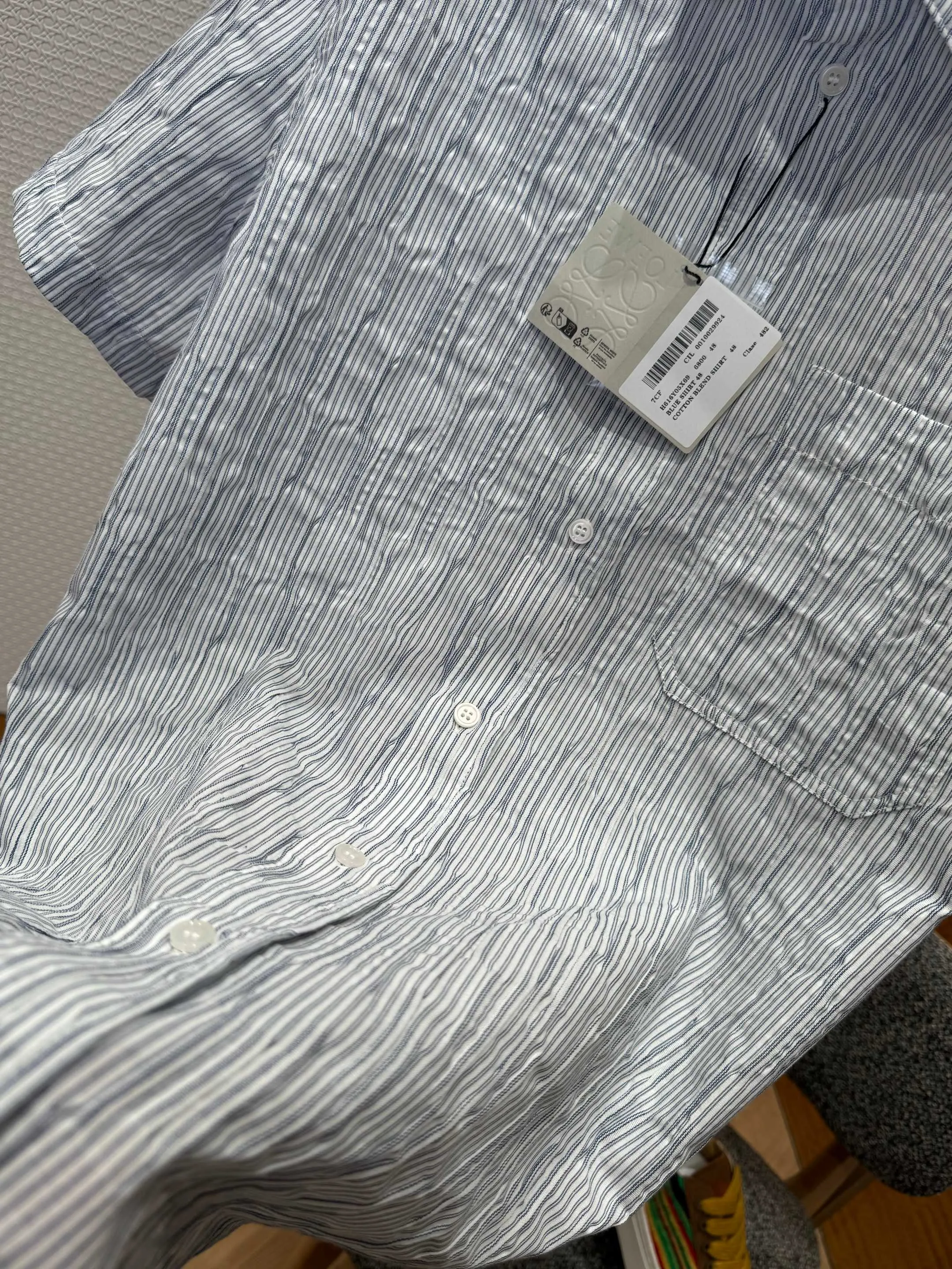 LOEWE新作白のストライプの波模様のシャツ - 画像 (6)