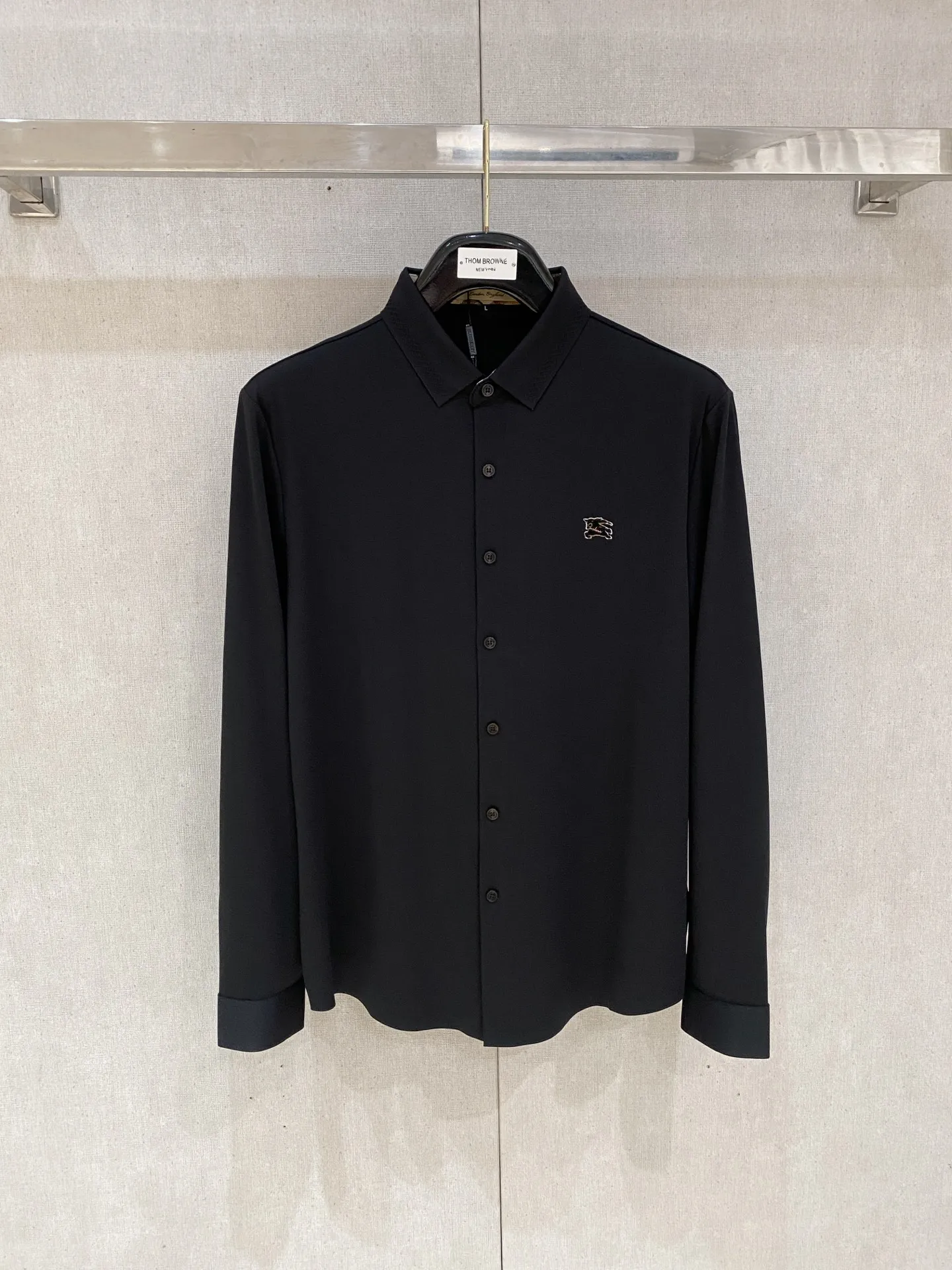 バーバリィ2025ss新作黒ポロ長袖シャツ