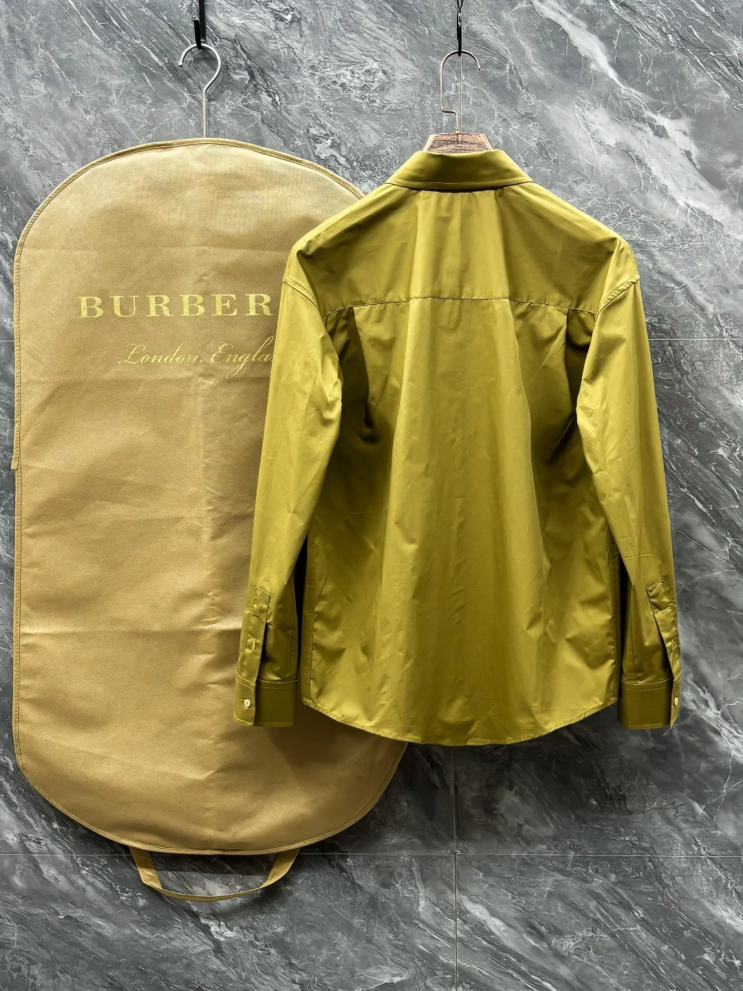 バーバリー新作黄色黒のチェック柄長袖シャツ - 画像 (3)