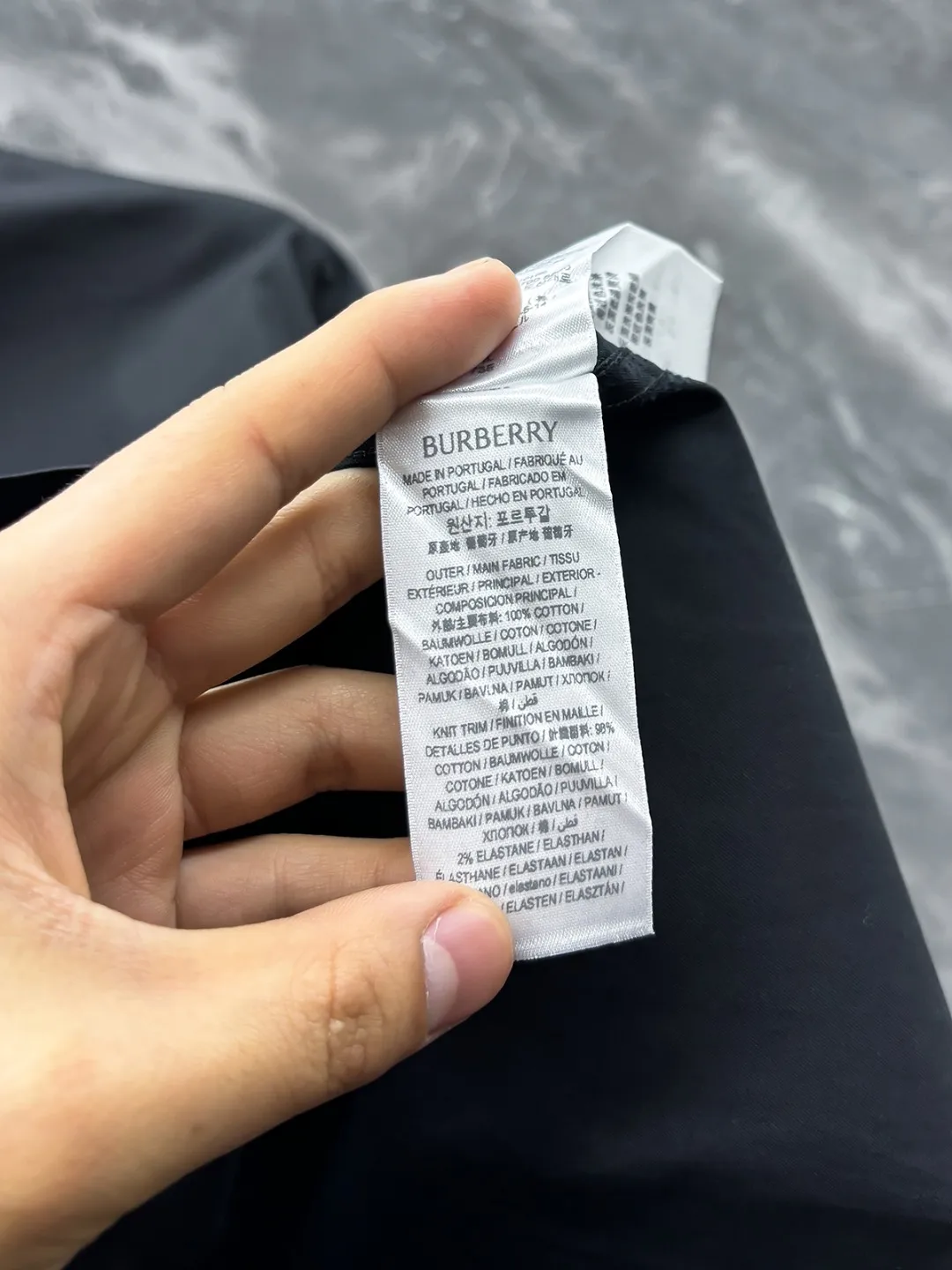 バーバリーロンドン新作黒のチェック柄長袖シャツ - 画像 (10)