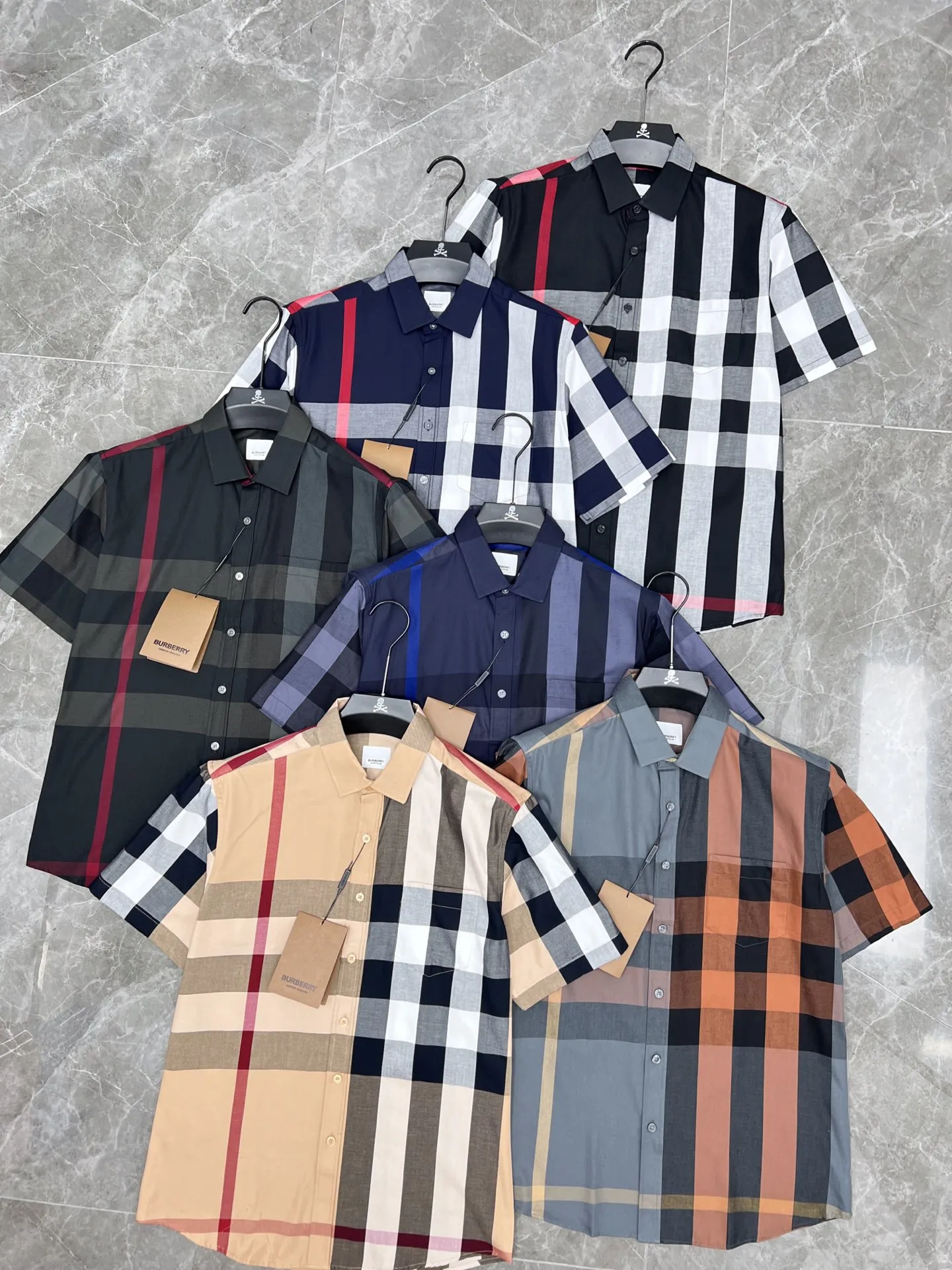 Burberry新作黒チェックシャツ - 画像 (4)