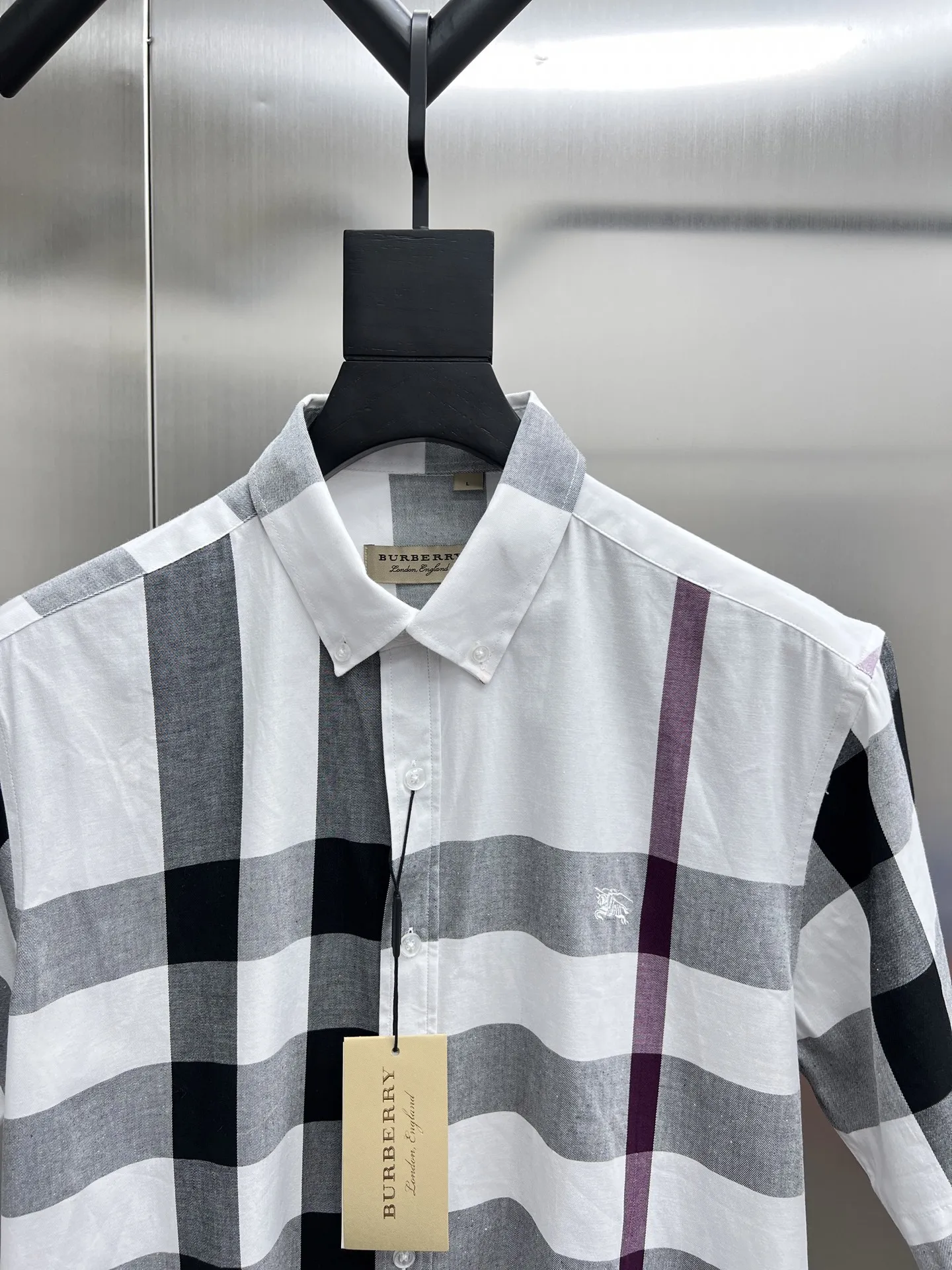 バーバリー新作黒チェック柄シャツ - 画像 (5)