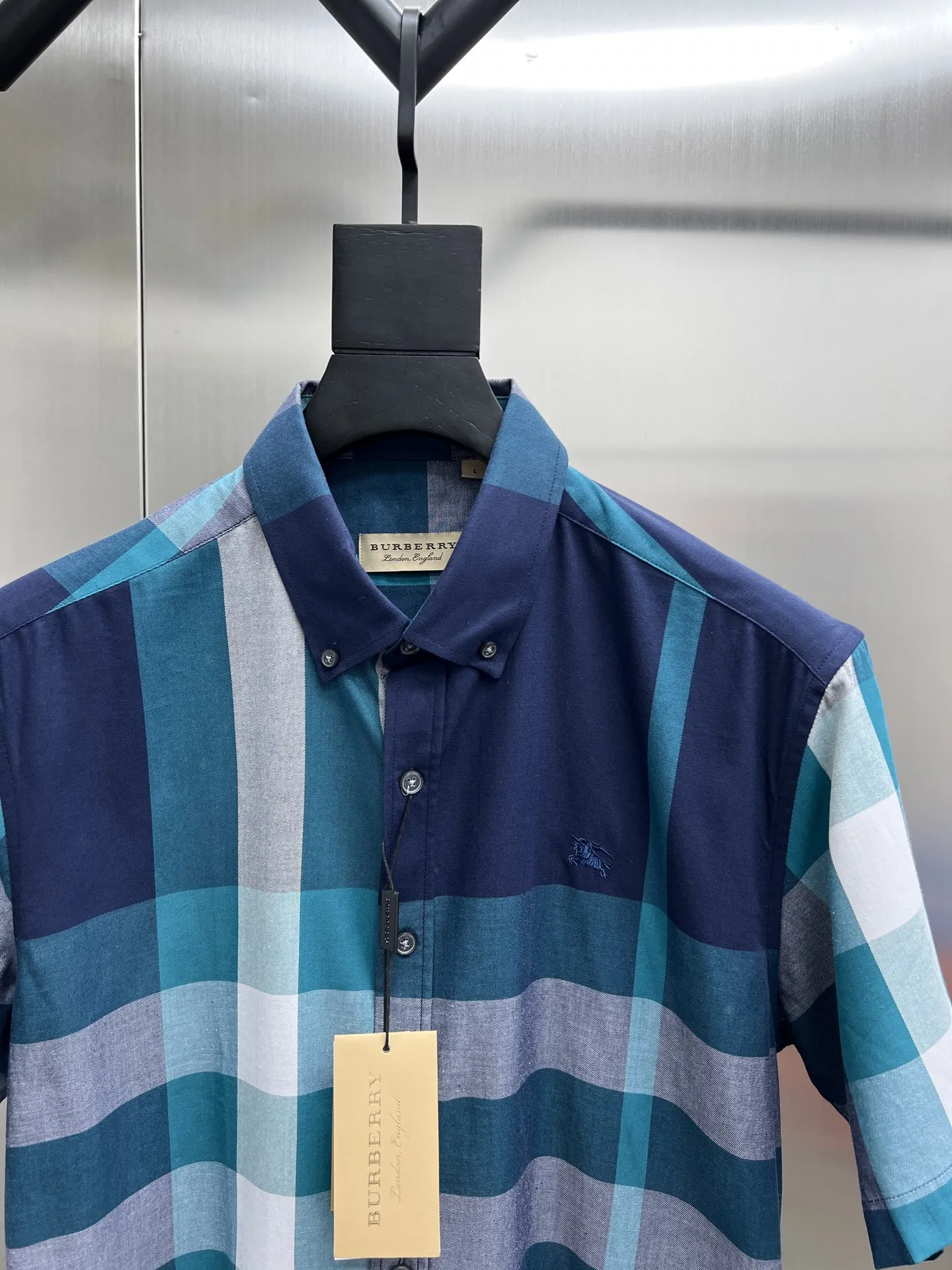 バーバリーニュ作黒チェックシャツ - 画像 (5)