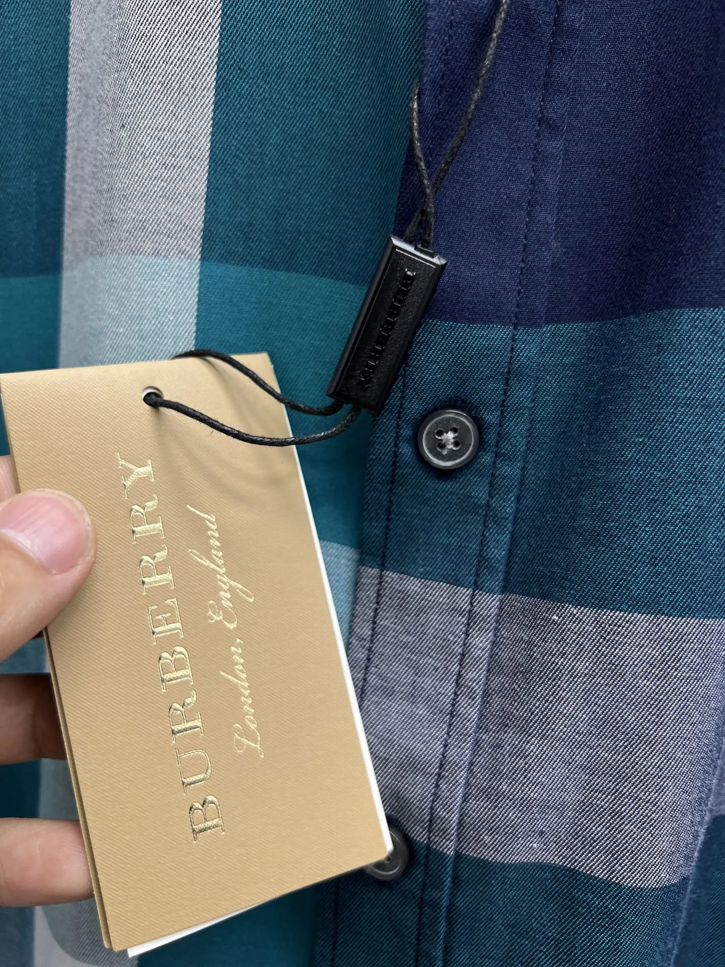 バーバリーニュ作黒チェックシャツ - 画像 (9)