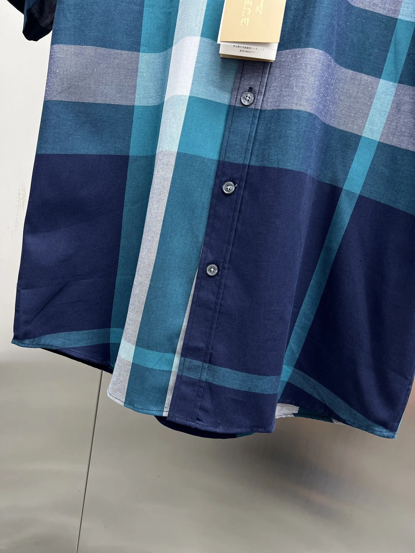 バーバリーニュ作黒チェックシャツ - 画像 (11)