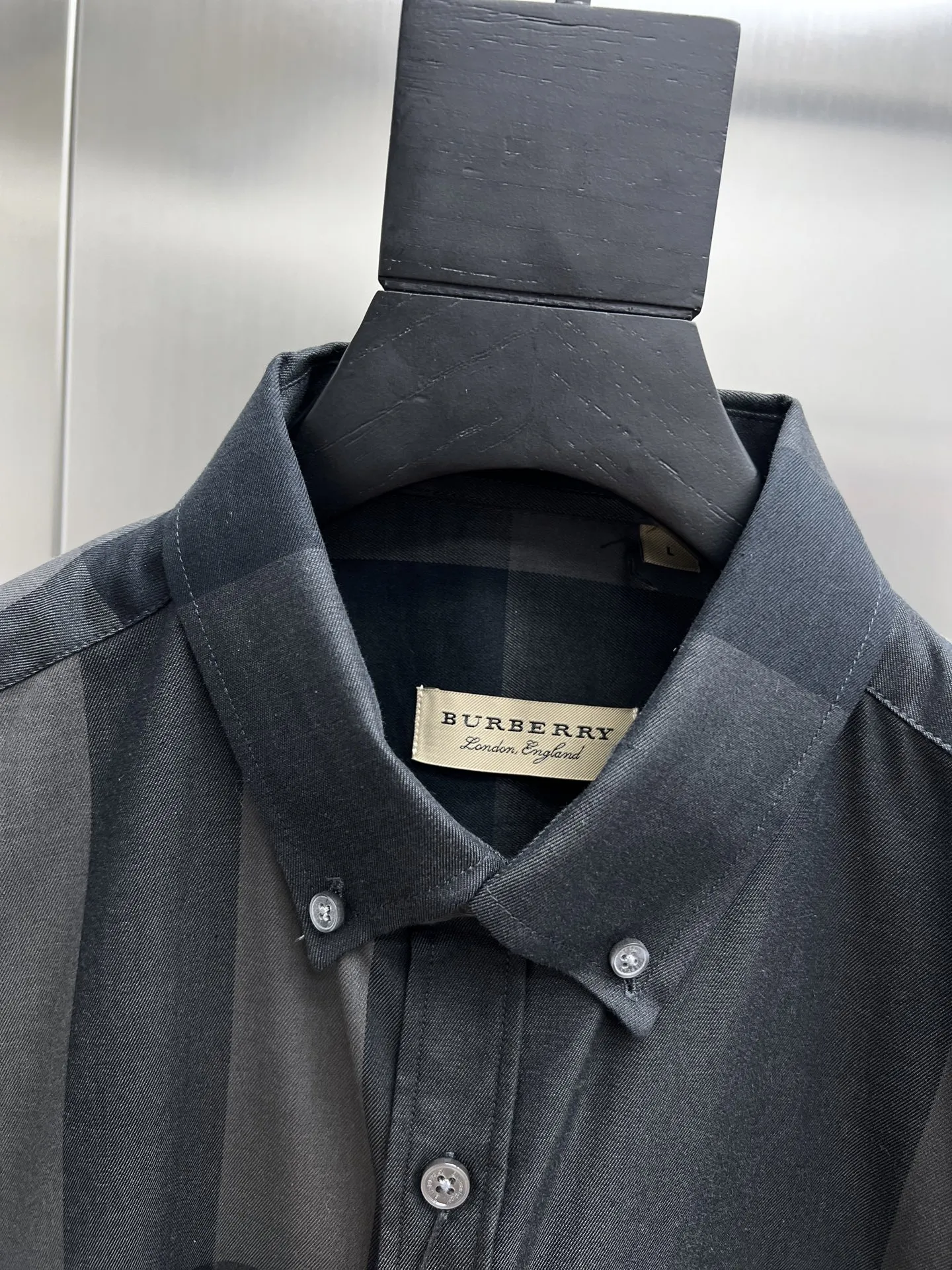 バーバリー新作黒チェックシャツ - 画像 (6)