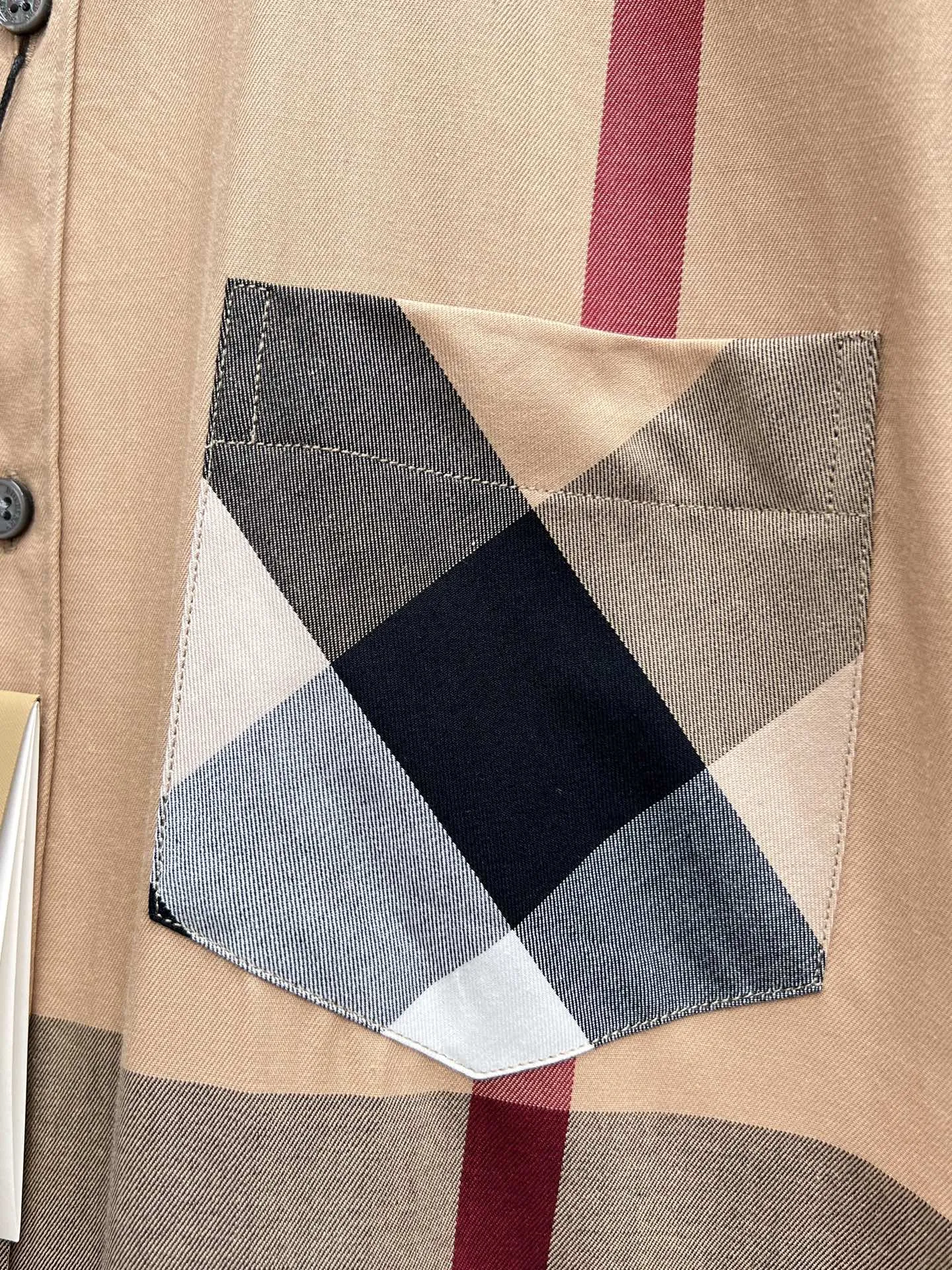 バーバリー新作黒チェックシャツ - 画像 (7)